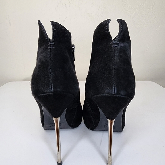 Stuart Weitzman Black Suede Stiletto Size Zip Ankle Booties Size 9.5 - Picture 5 of 15